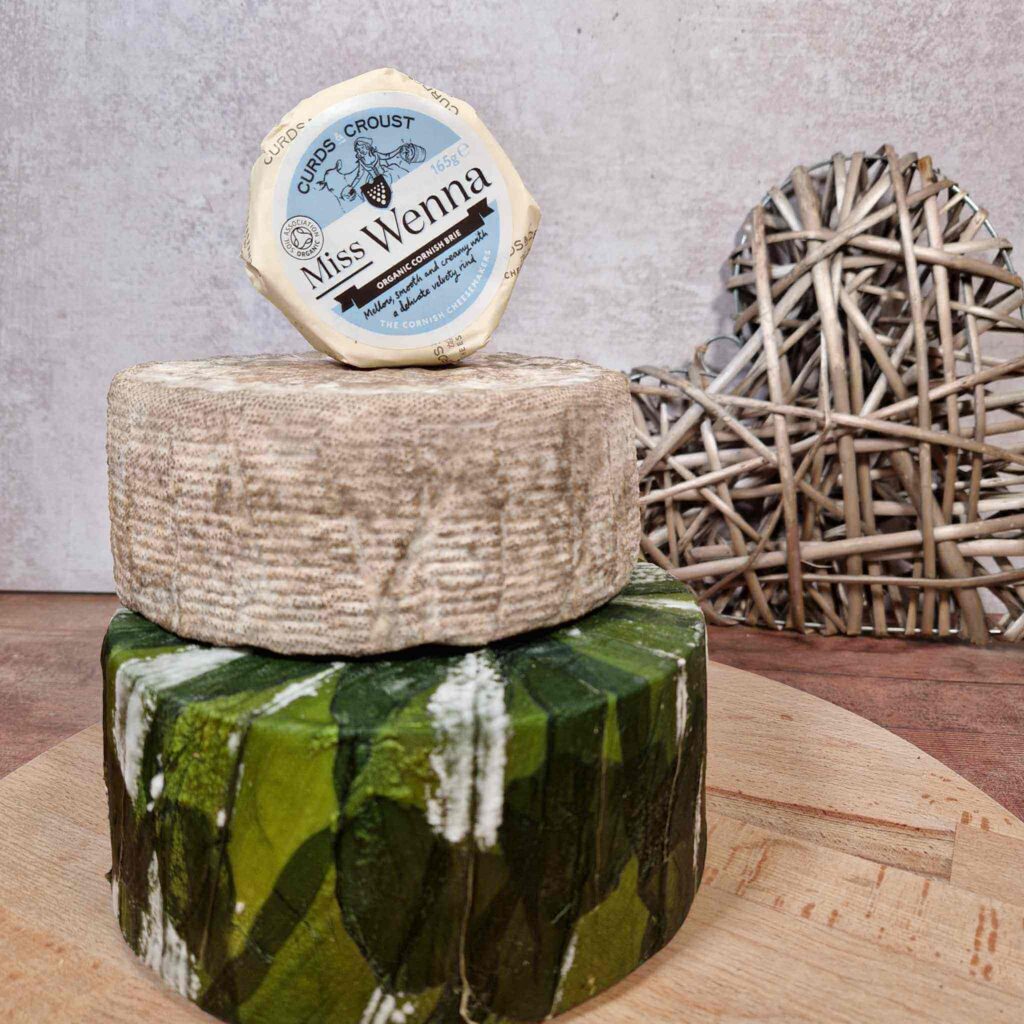 cornish cheese wedding cake